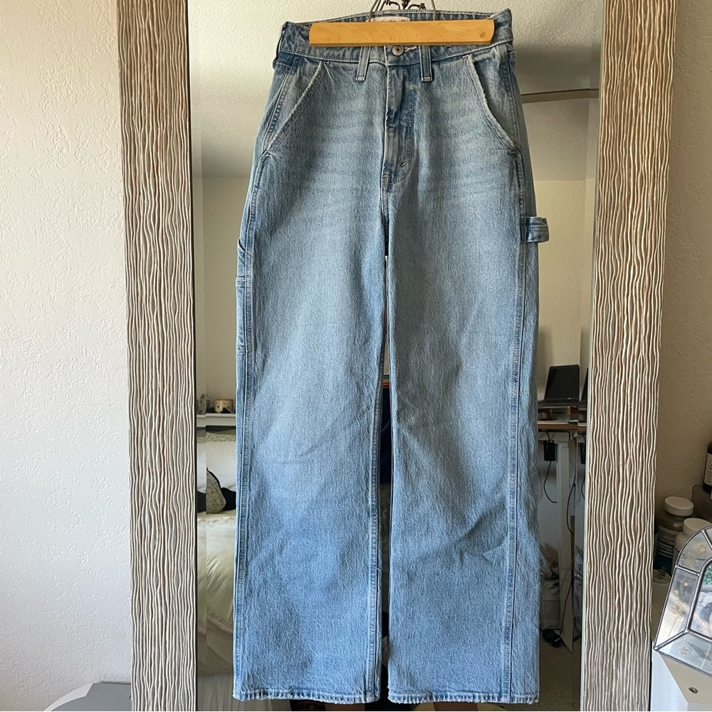 Abercrombie & Fitch 90s Relaxed Jean High Rise